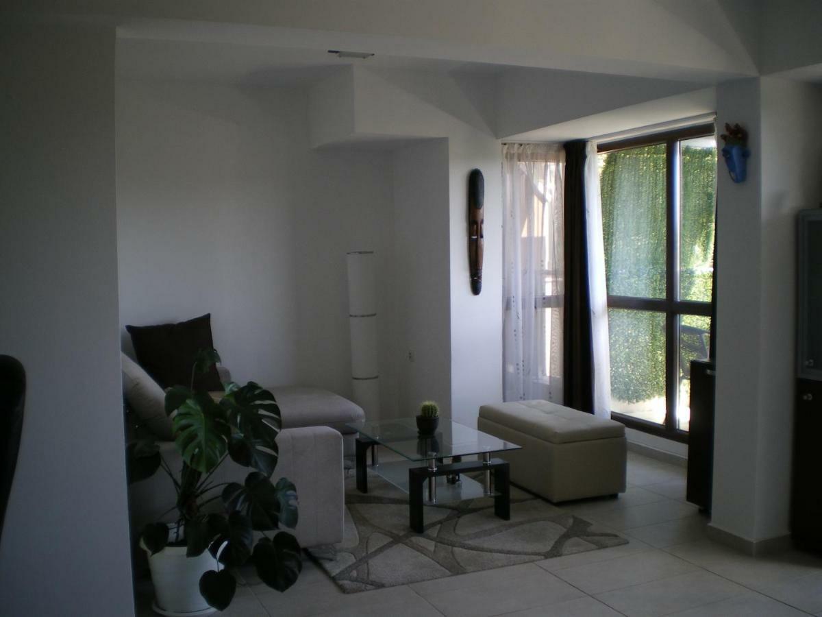 Park View Apartment Plovdiv With Parking 外观 照片