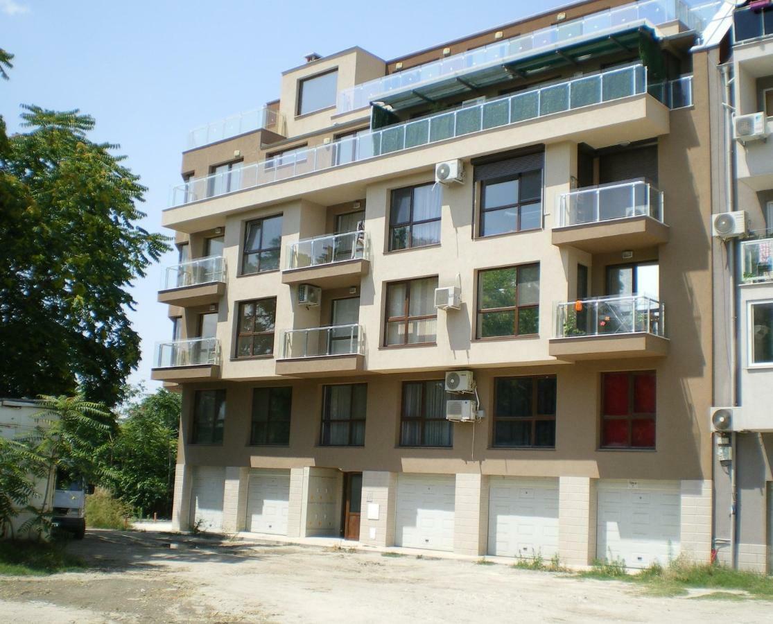 Park View Apartment Plovdiv With Parking 外观 照片